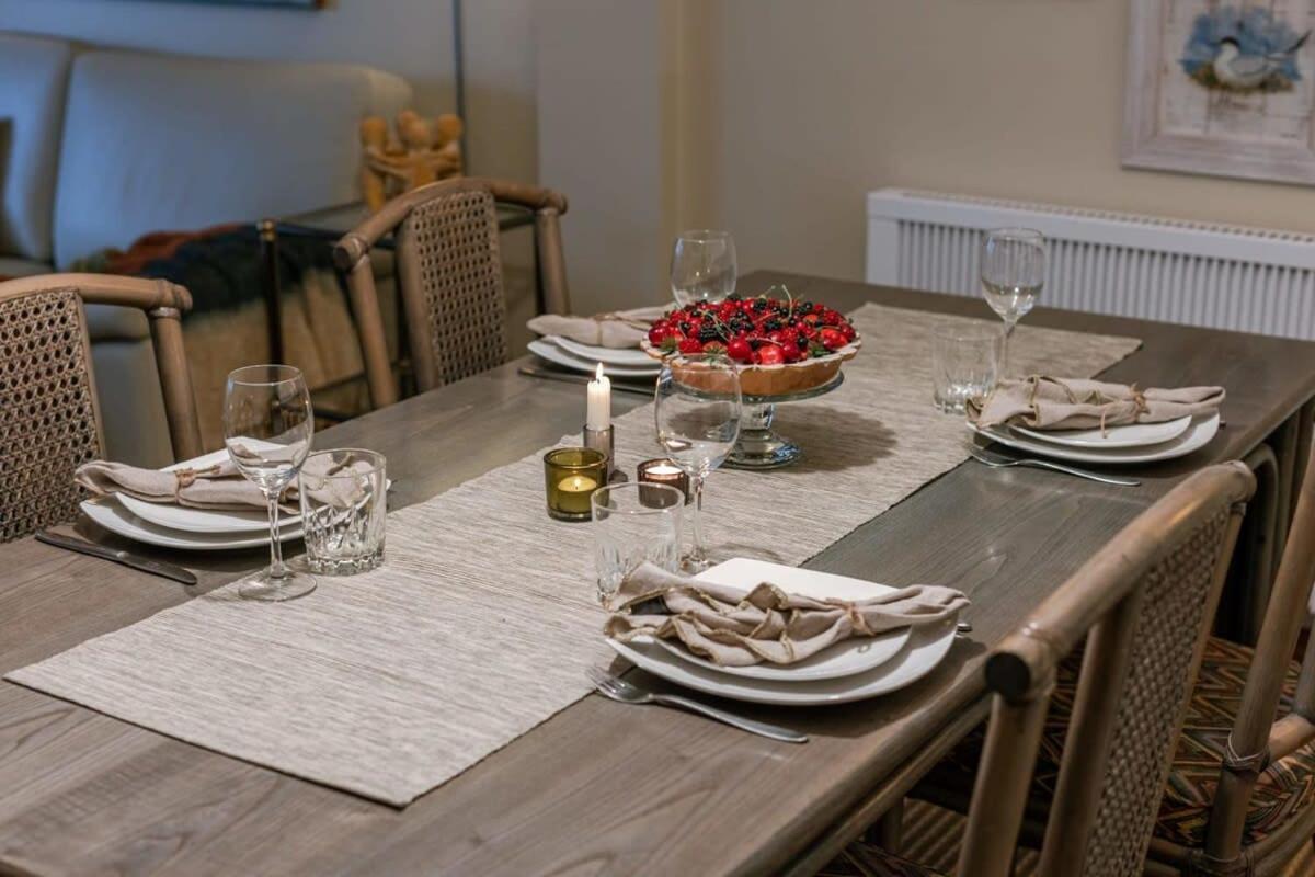 Huswell - Authentic Apartment With Terraces And Parking 크노케-하이스트 외부 사진